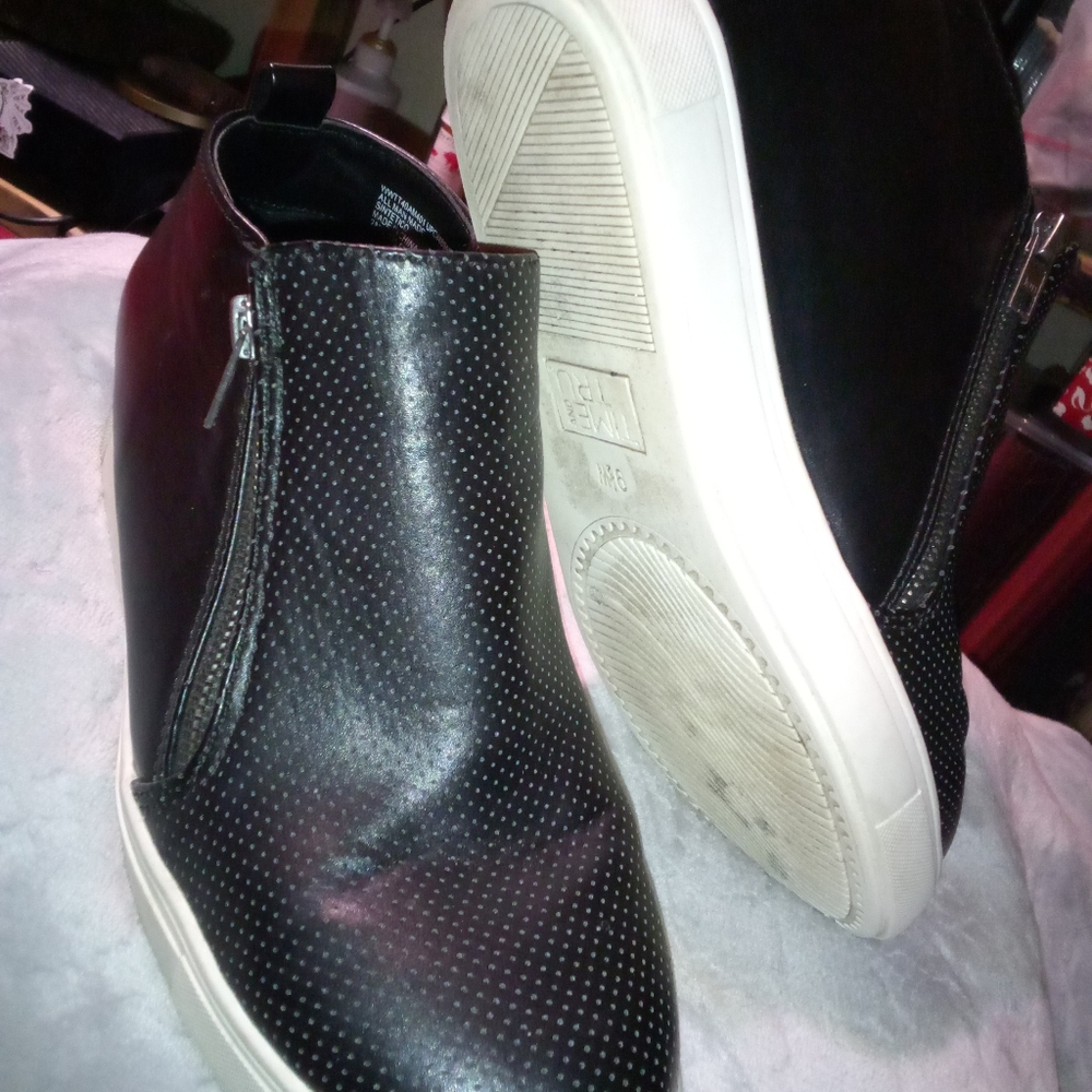 Womens shoes